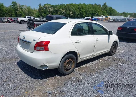 2010 Toyota Yaris z USA, uszkodzony, nr VIN JTDBT4K34A4069850
